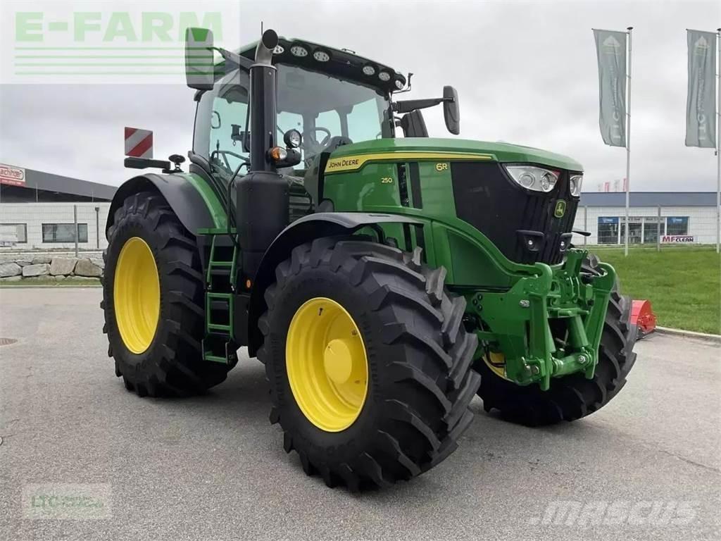 John Deere 6r 250 الجرارات