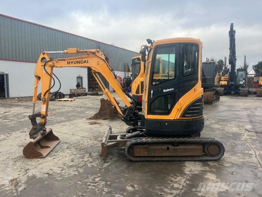 Hyundai R27Z-9 حفارات صغيرة أقل من 7 طن (حفارات صغيرة)