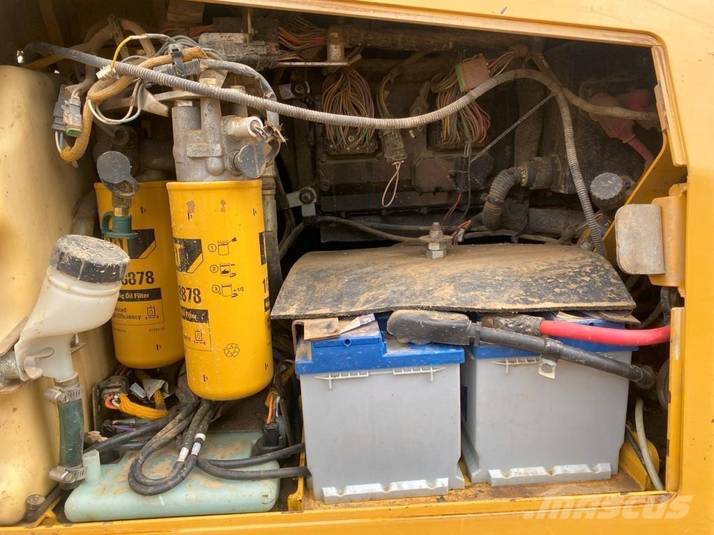 CAT D6 K LGP بلدوزرات مجنزرة