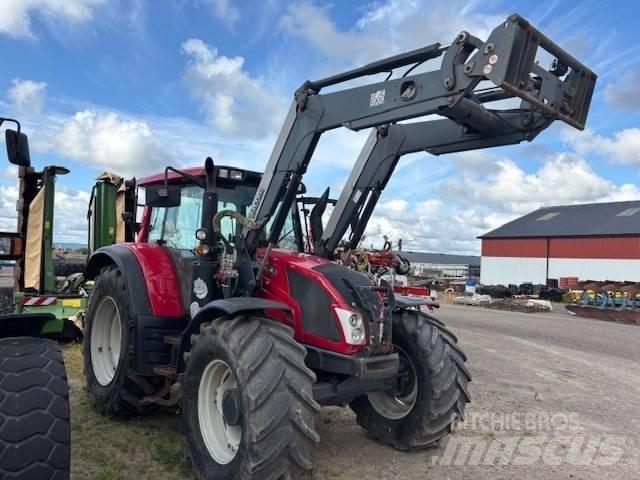 Valtra N163 direct الجرارات