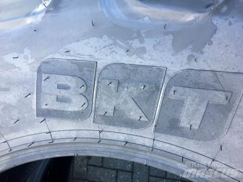BKT 520/70 R 38 الإطارات والعجلات والحافات