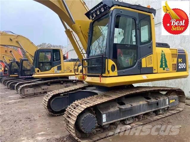 Komatsu PC 200 حفارات زحافة
