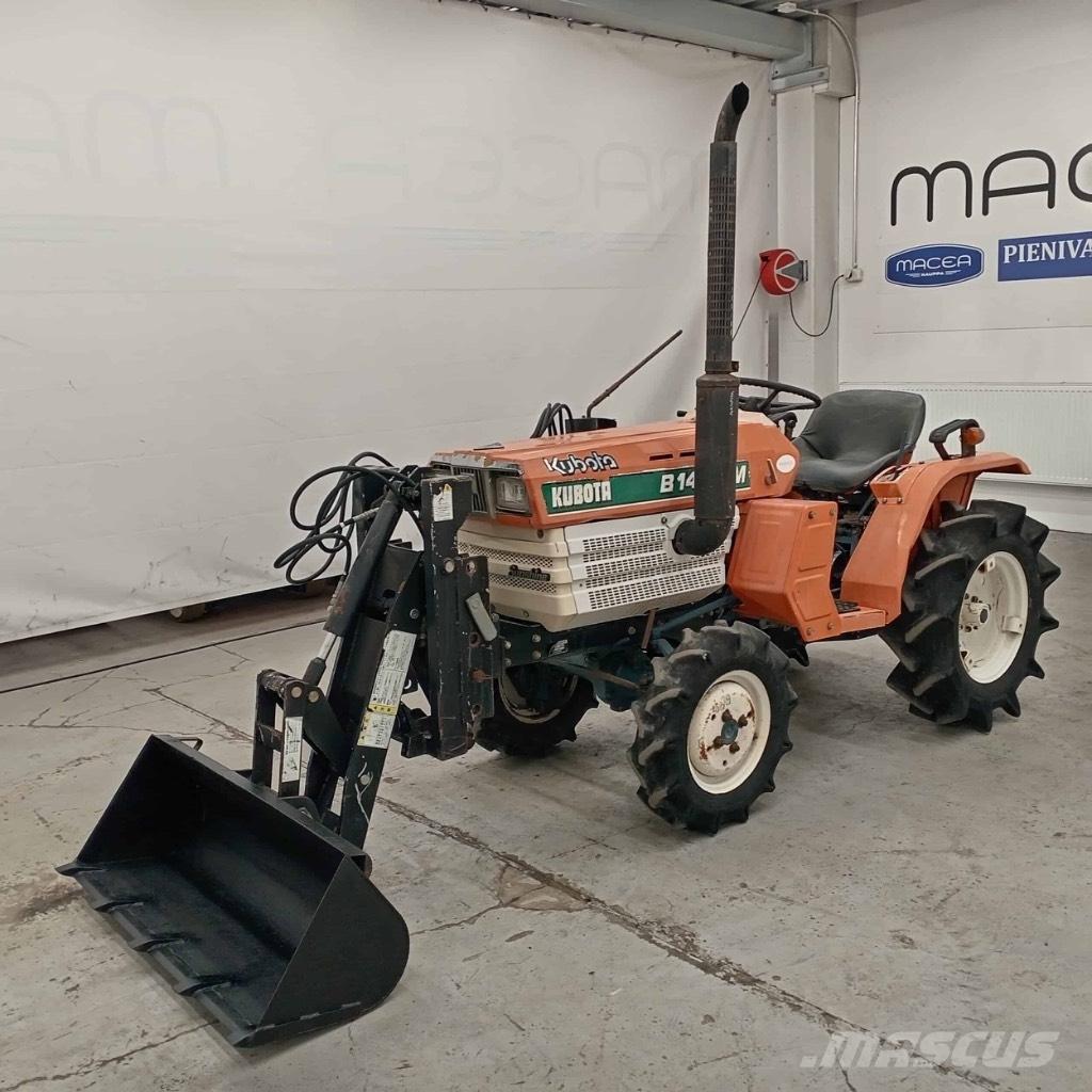 Kubota B 1402 الجرارات