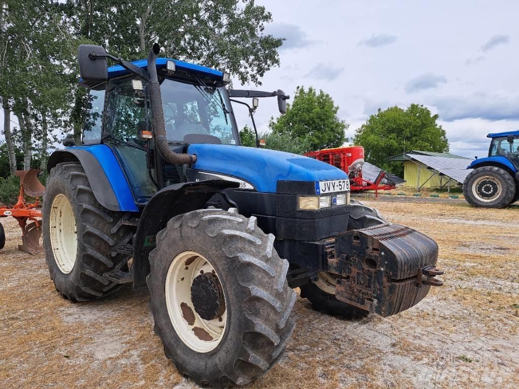 New Holland TM 155 الجرارات
