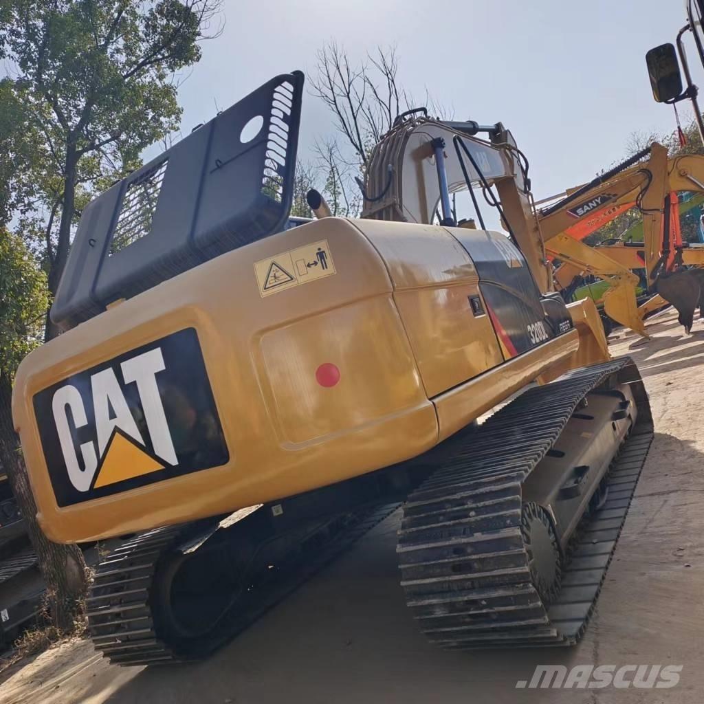 CAT 320 D L حفارات زحافة