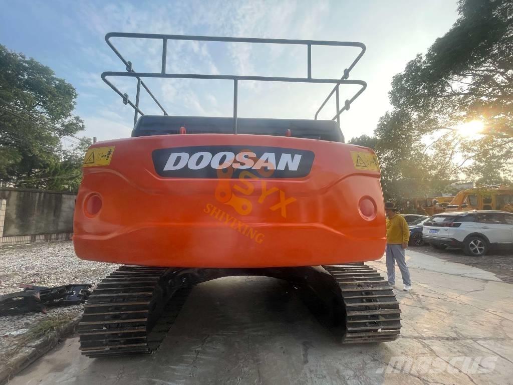 Doosan DX 300 حفارات زحافة