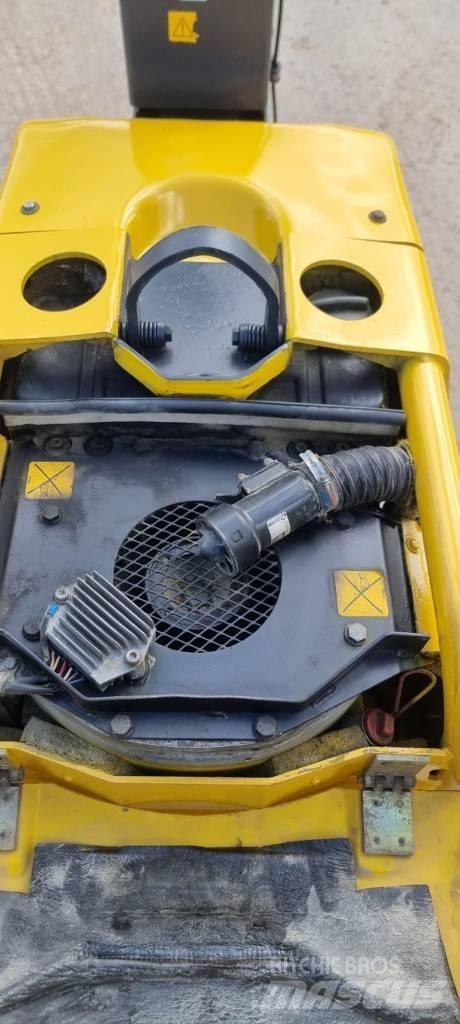Atlas Copco LH 700 دكاكات أفقية