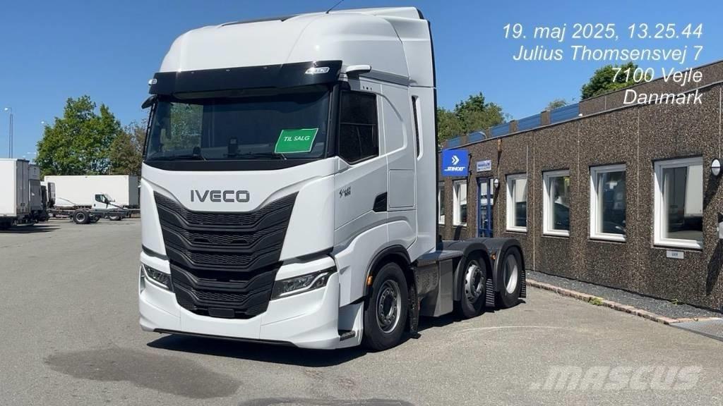 Iveco S-Way وحدات الجر