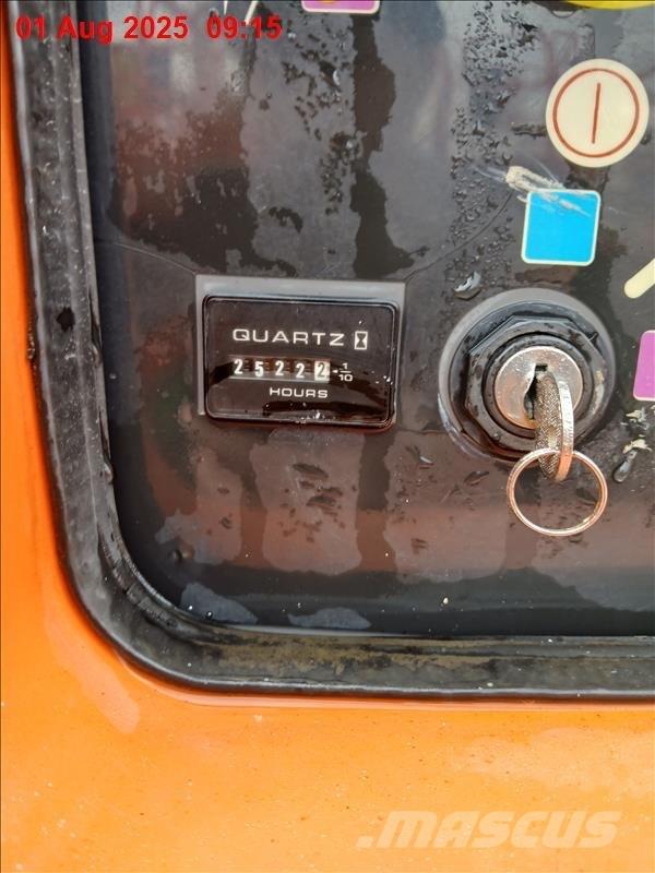 JLG 600 AJ رافعات سلة مفصلية