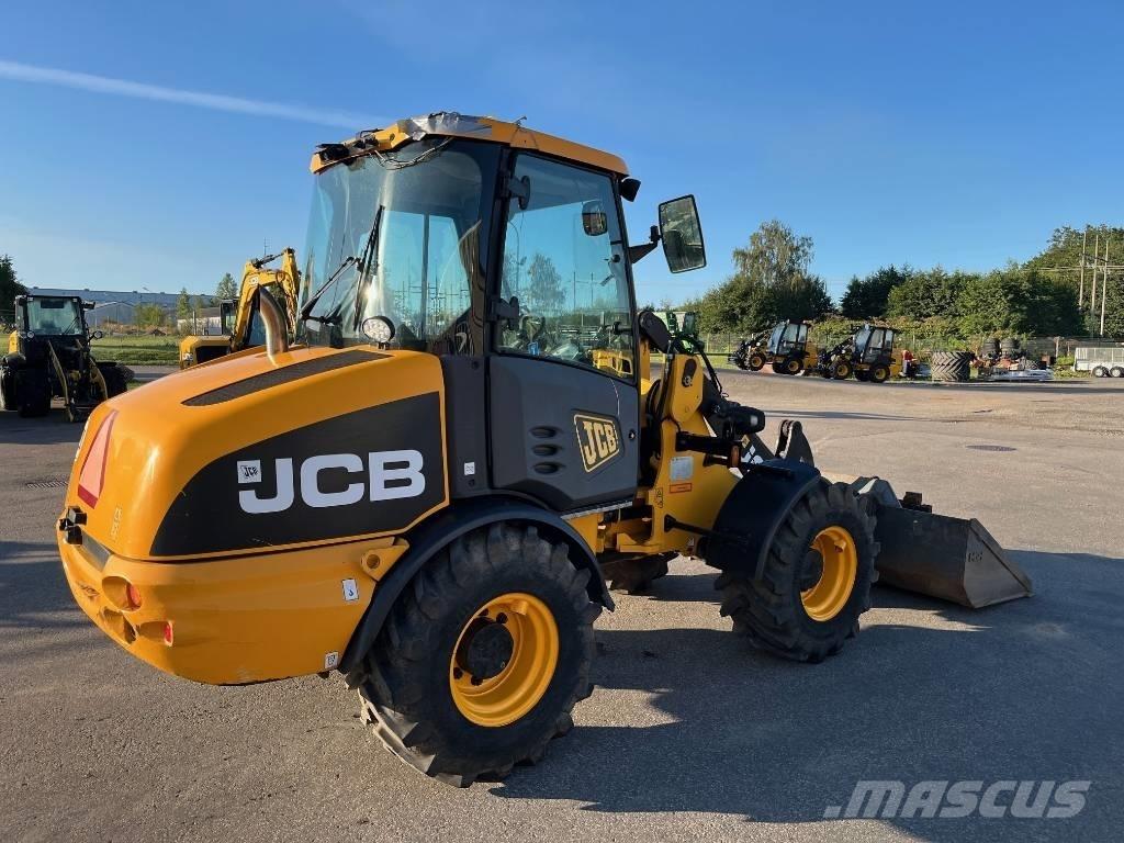 JCB 406 معدات مناولة لأغراض الزراعة
