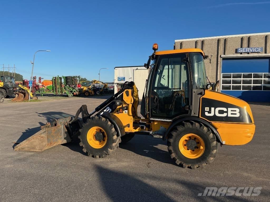 JCB 406 معدات مناولة لأغراض الزراعة