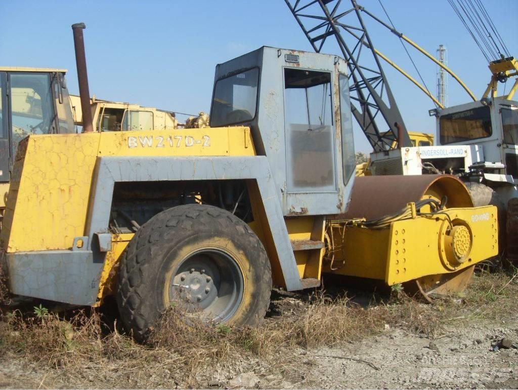 Bomag 217 D مداحل أحادية الأسطوانة
