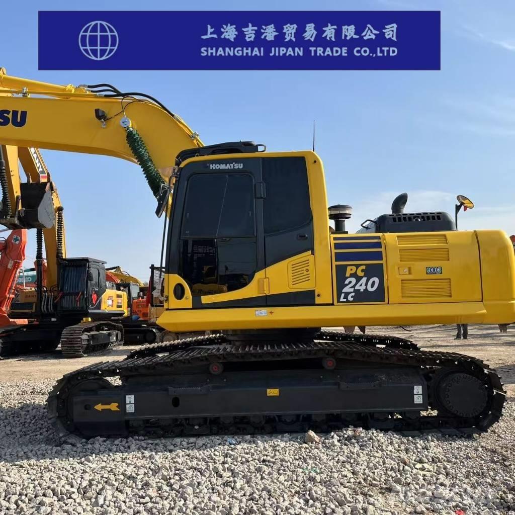 Komatsu PC 240 حفارات زحافة