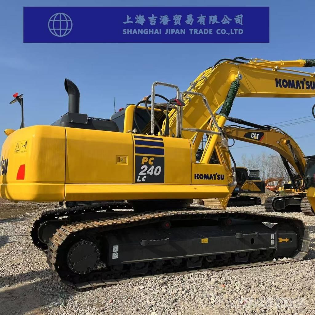 Komatsu PC 240 حفارات زحافة