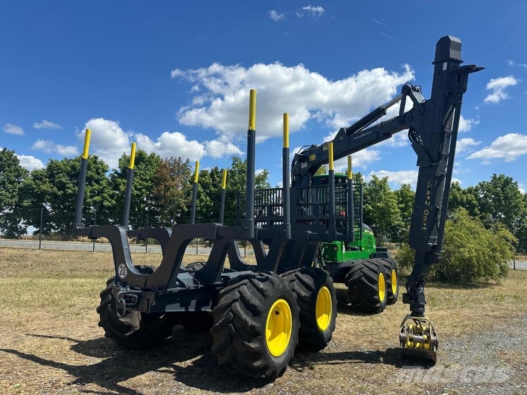 John Deere 1210G شاحنات