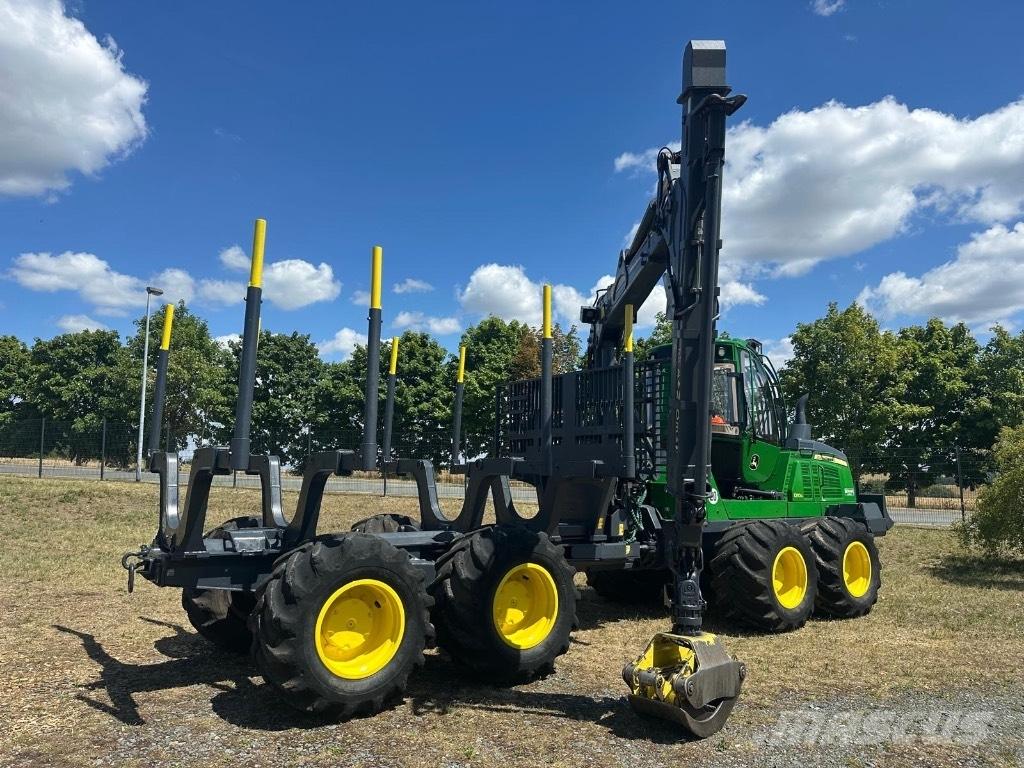 John Deere 1210G شاحنات