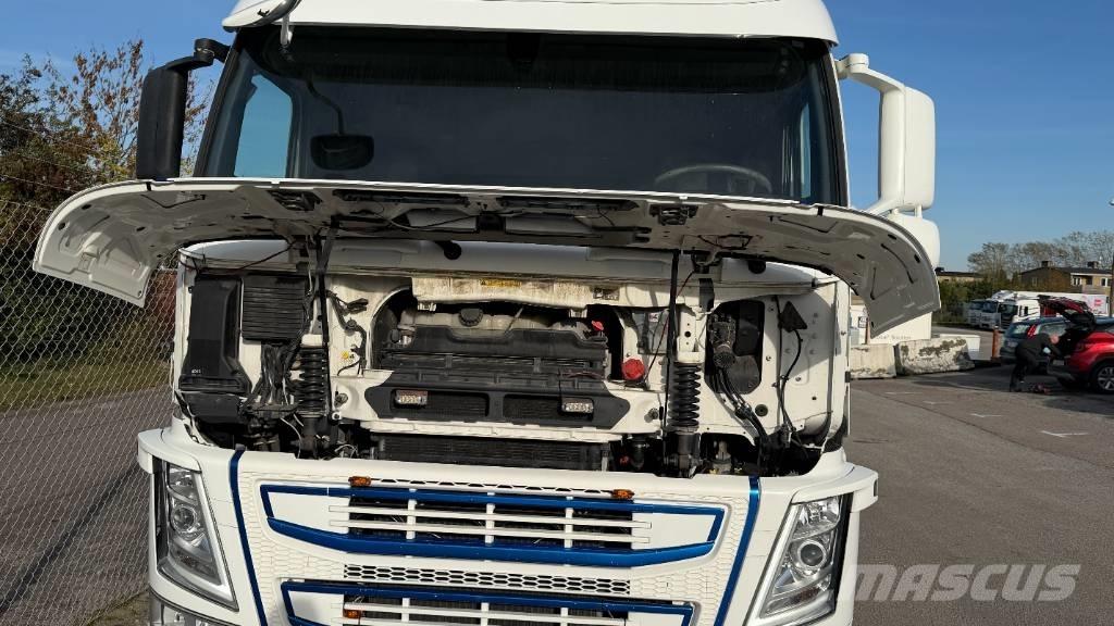 Volvo FM 10 شاحنات الرافعات