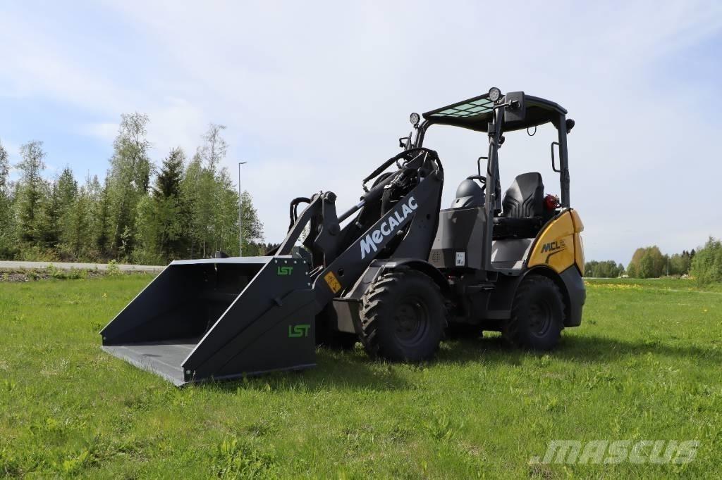 Mecalac MCL2 لوادر انزلاقية التوجيه
