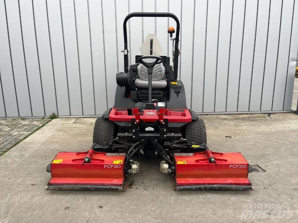 Toro LT-F3000 ركوب الحشائش