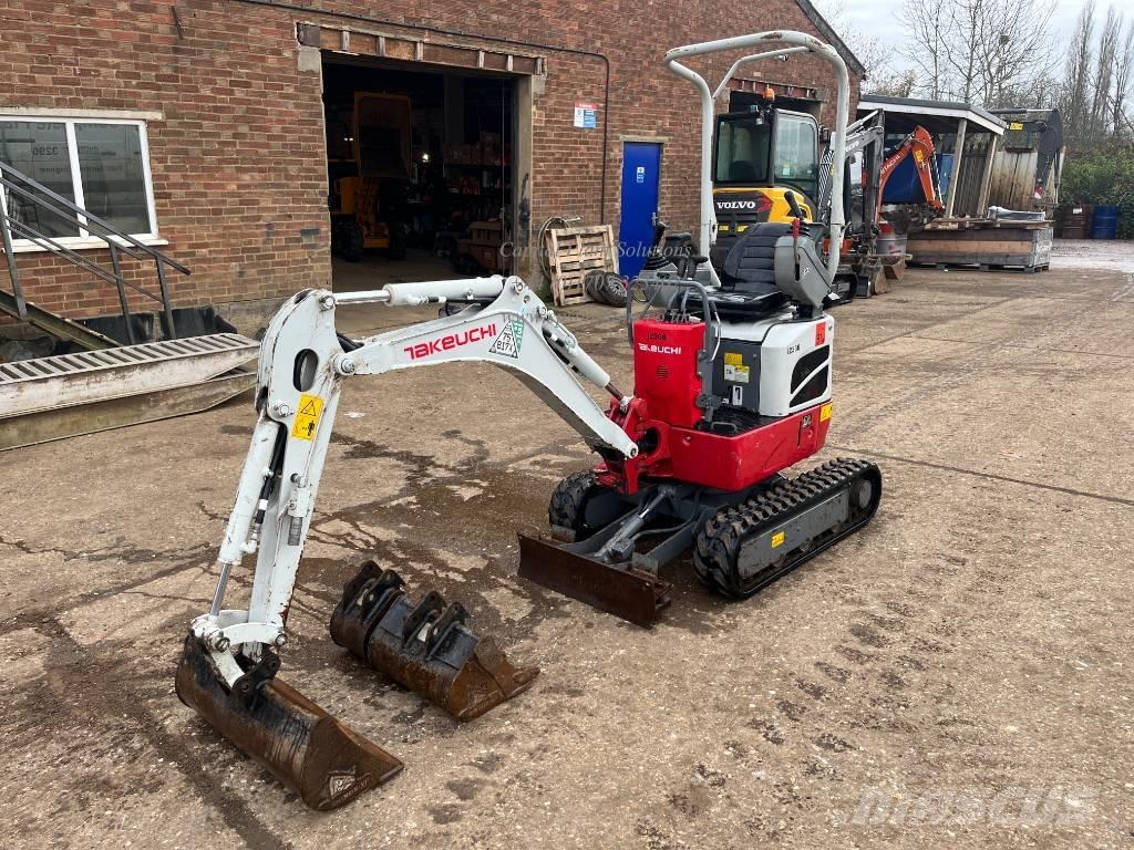 Takeuchi TB 210 R حفارات صغيرة أقل من 7 طن (حفارات صغيرة)