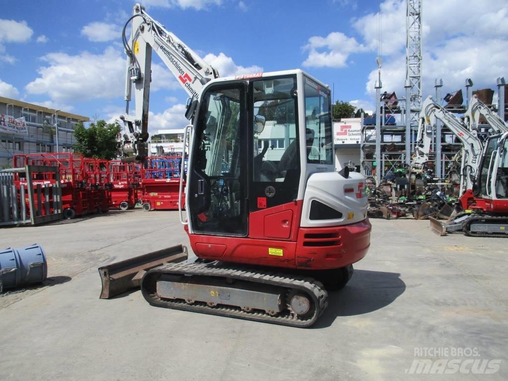 Takeuchi TB240 حفارات صغيرة أقل من 7 طن (حفارات صغيرة)