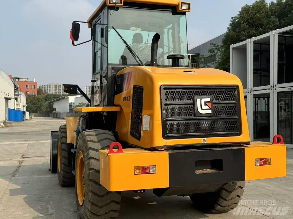 LiuGong CLG 835 لوادر بعجل