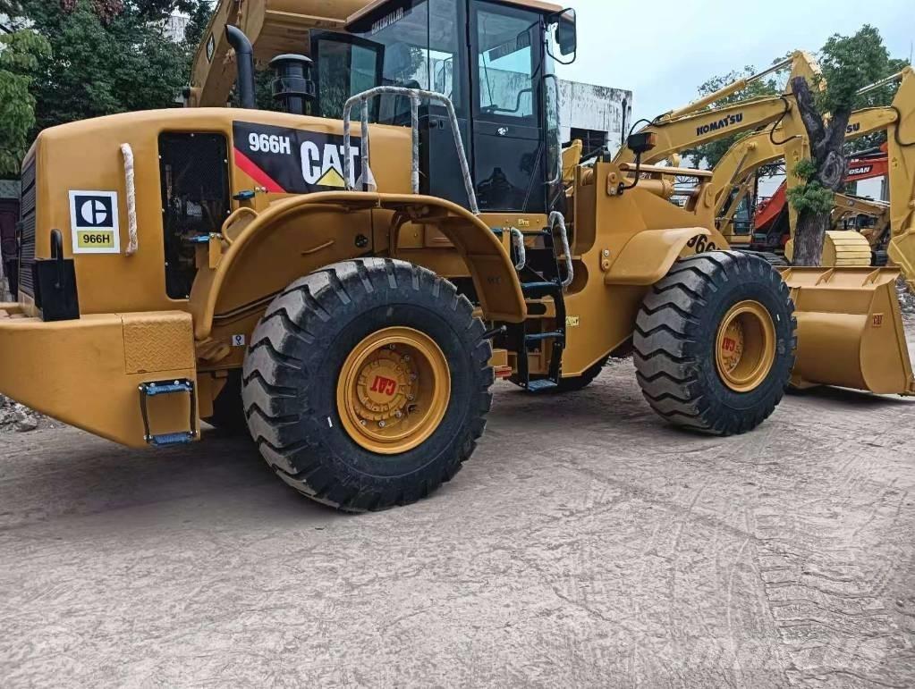 CAT 966H لوادر بعجل
