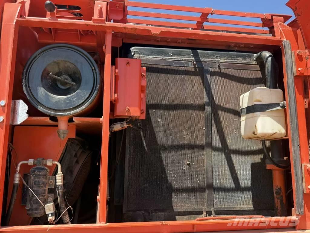 Doosan DH150 W-7 حفارات بعجل