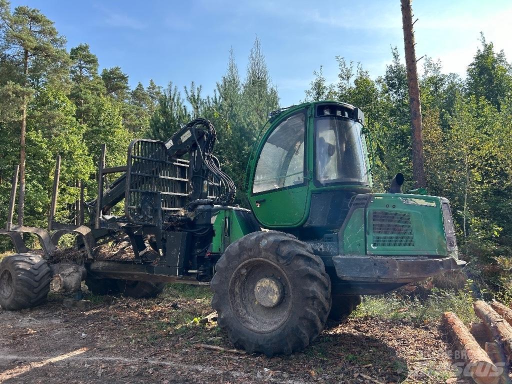 John Deere 1010 E شاحنات