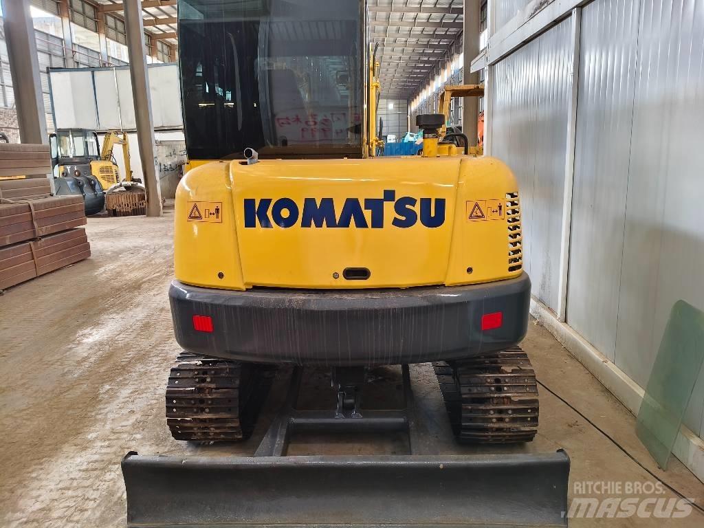 Komatsu PC 56 حفارات صغيرة أقل من 7 طن (حفارات صغيرة)