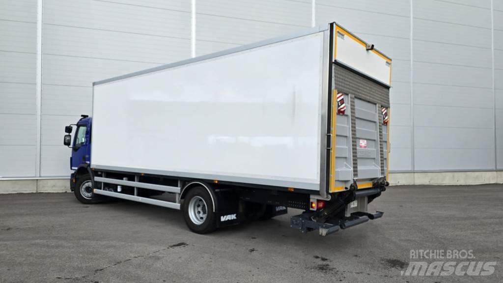 Volvo FE شاحنات ذات هيكل صندوقي