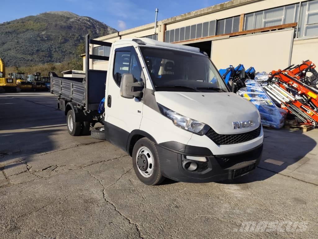 Iveco Daily 35-150 شاحنات الرافعات