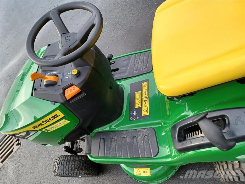 John Deere X147R محشات الخضر
