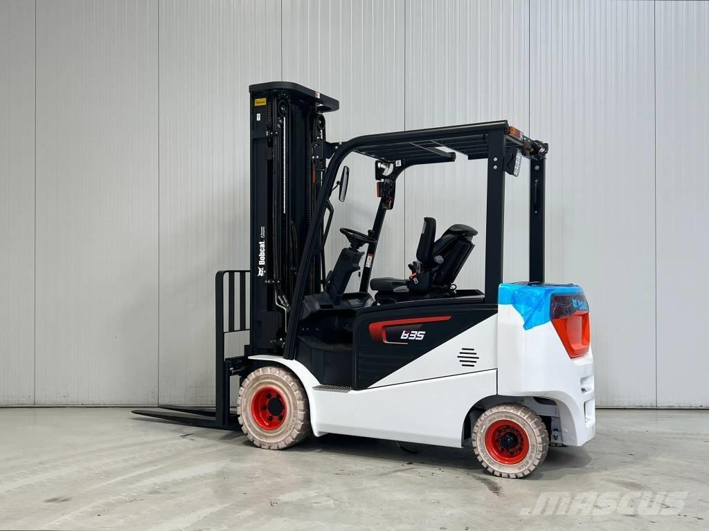Bobcat B35NS شاحنات ذات رافعات شوكية تعمل بالكهرباء