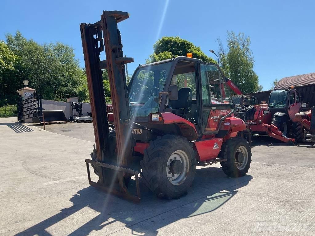 Manitou M 26.4 مناولات متداخلة