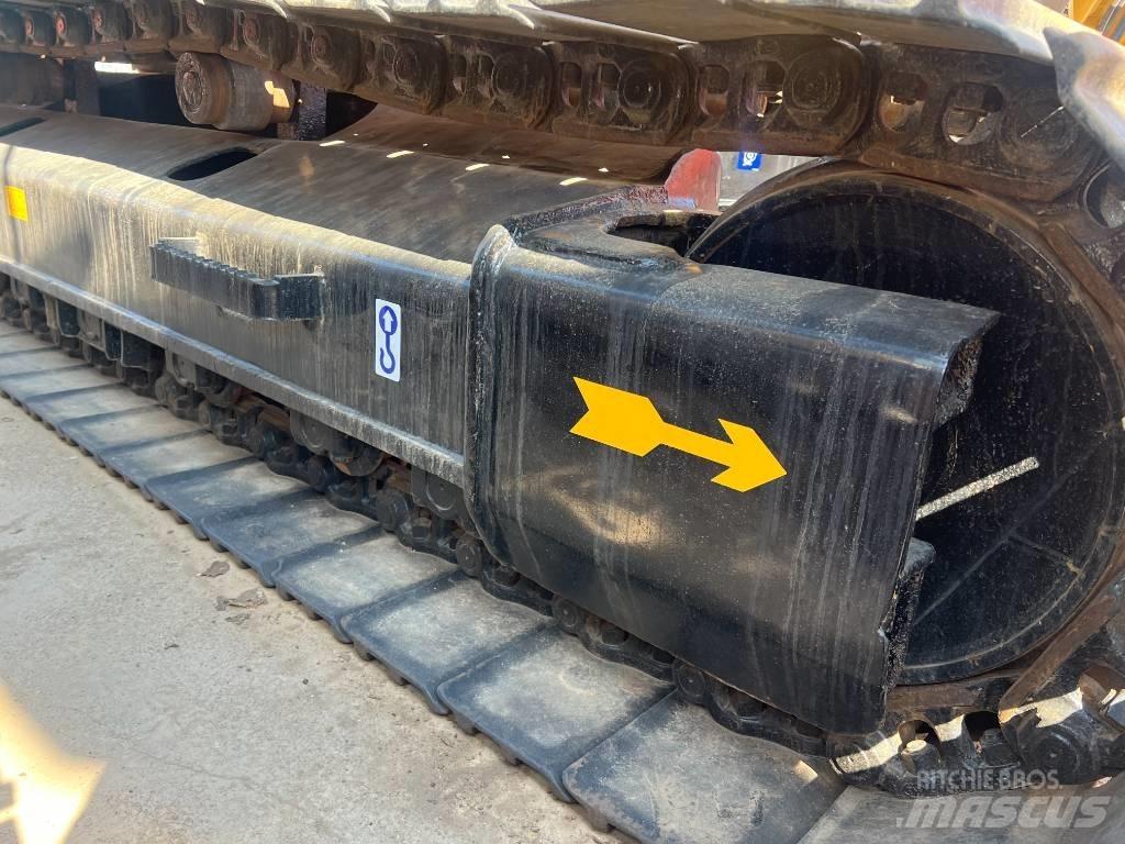 CAT 320 CL حفارات زحافة