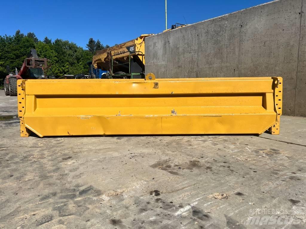 CAT 735 بوابات خلفية