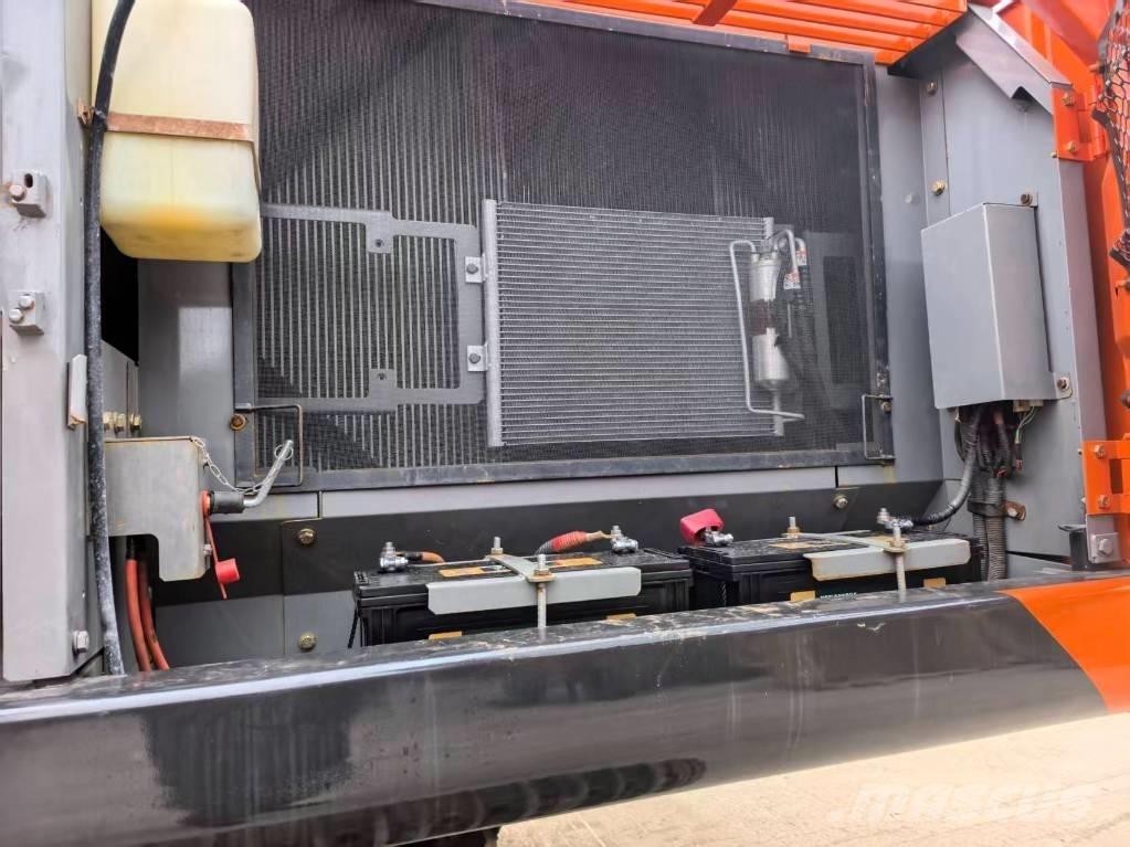 Hitachi zx350-5g حفارات زحافة