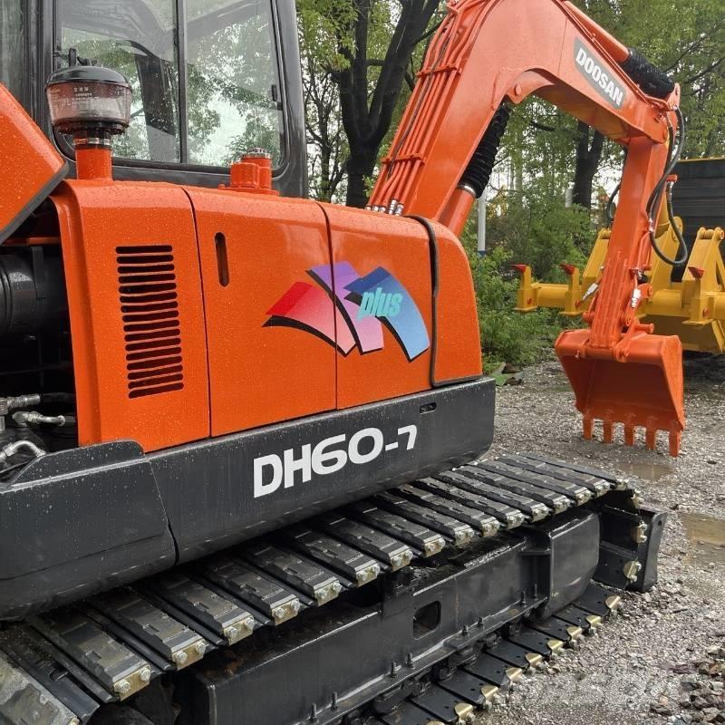 Doosan DH 60 حفارات صغيرة أقل من 7 طن (حفارات صغيرة)