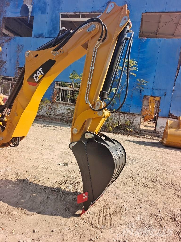CAT 420F  NEW MACHINE لوادر ذات جرافات عكسية