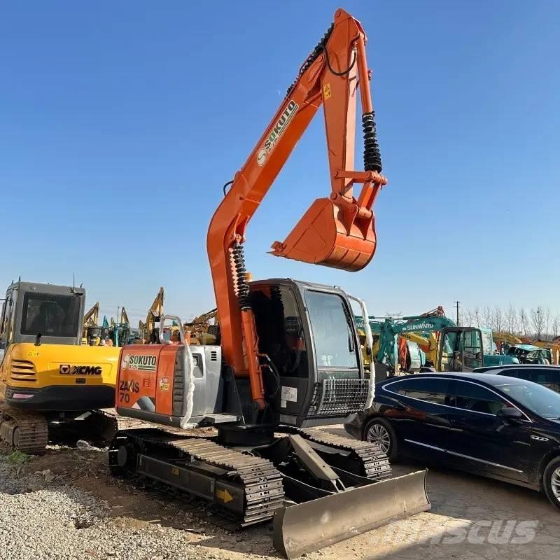 Hitachi ZX 70 حفارات صغيرة أقل من 7 طن (حفارات صغيرة)