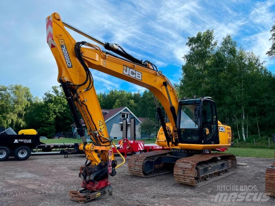 JCB JS 220 N LC حفارات زحافة