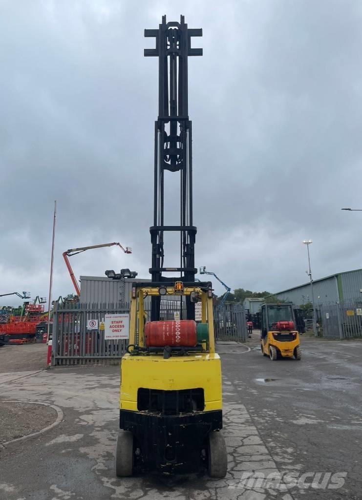 Hyster S 5.5 FT شاحنات LPG