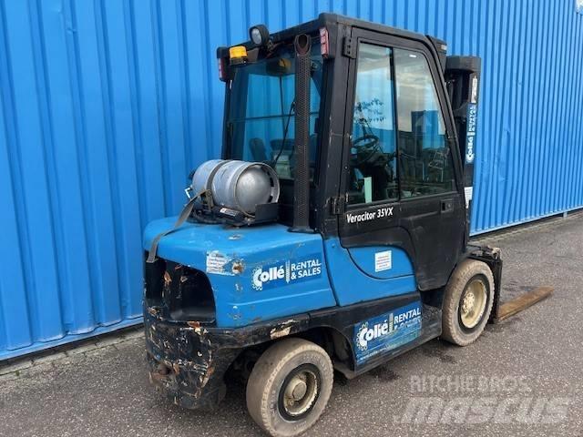Yale GLP 35 VX شاحنات LPG