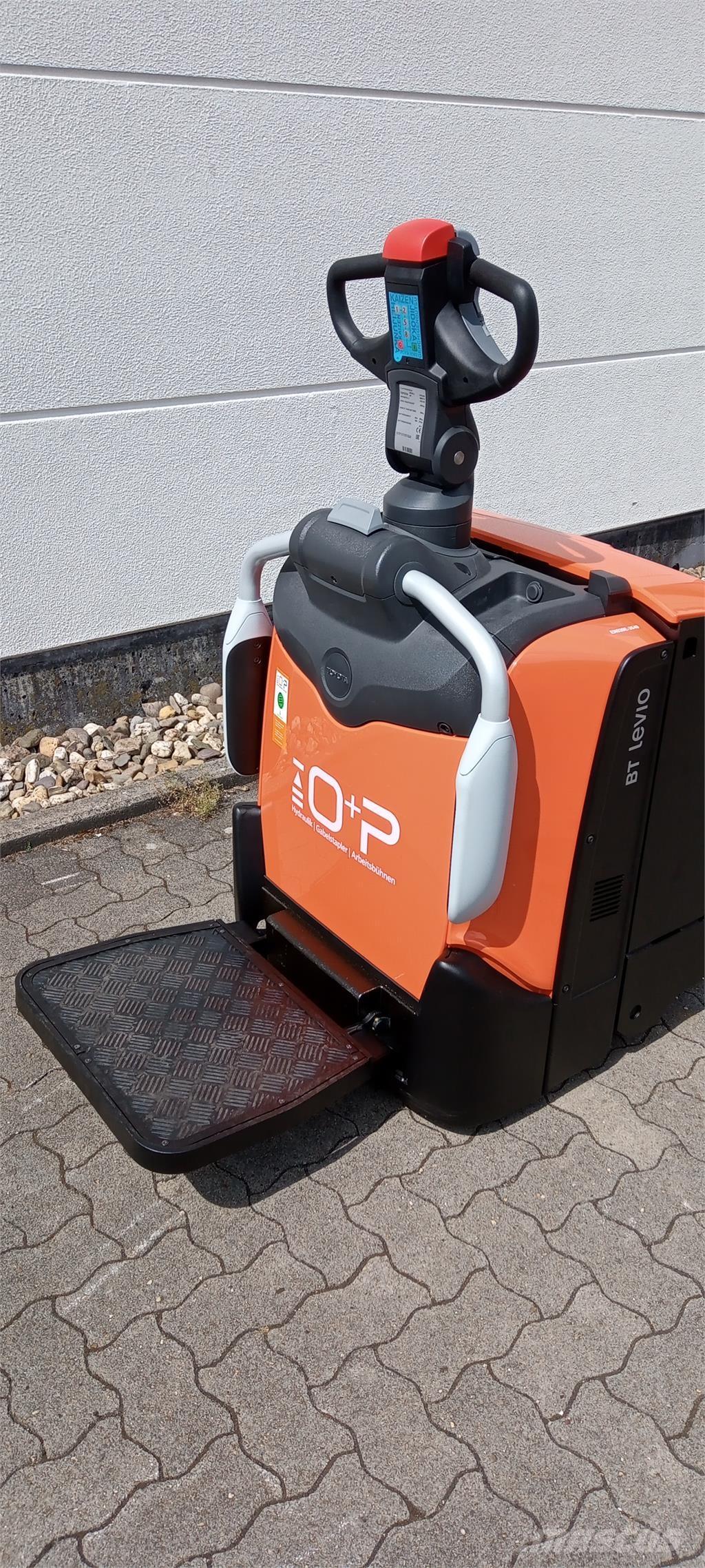 Toyota LPE 220 معدات التكديس الجوالة