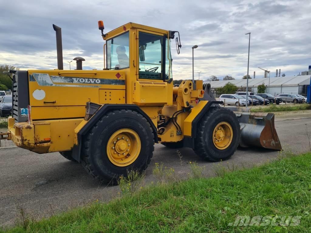 Volvo L70C لوادر بعجل