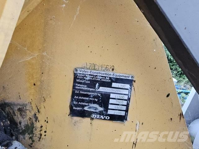 Volvo L70C لوادر بعجل