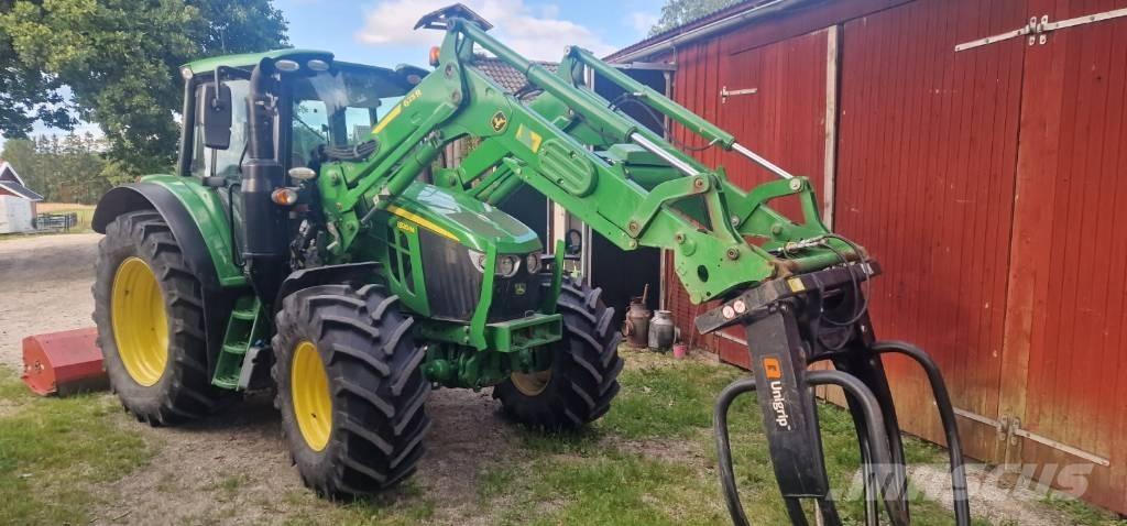 John Deere 6120 M الجرارات