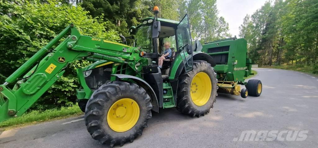 John Deere 6120 M الجرارات