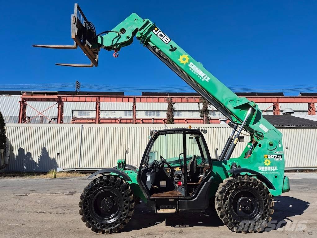 JCB 507-42 مناولات متداخلة
